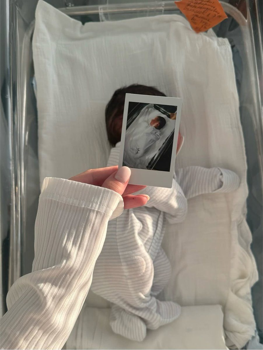 𝑂𝑛𝑒 𝑑𝑎𝑦 ❤️