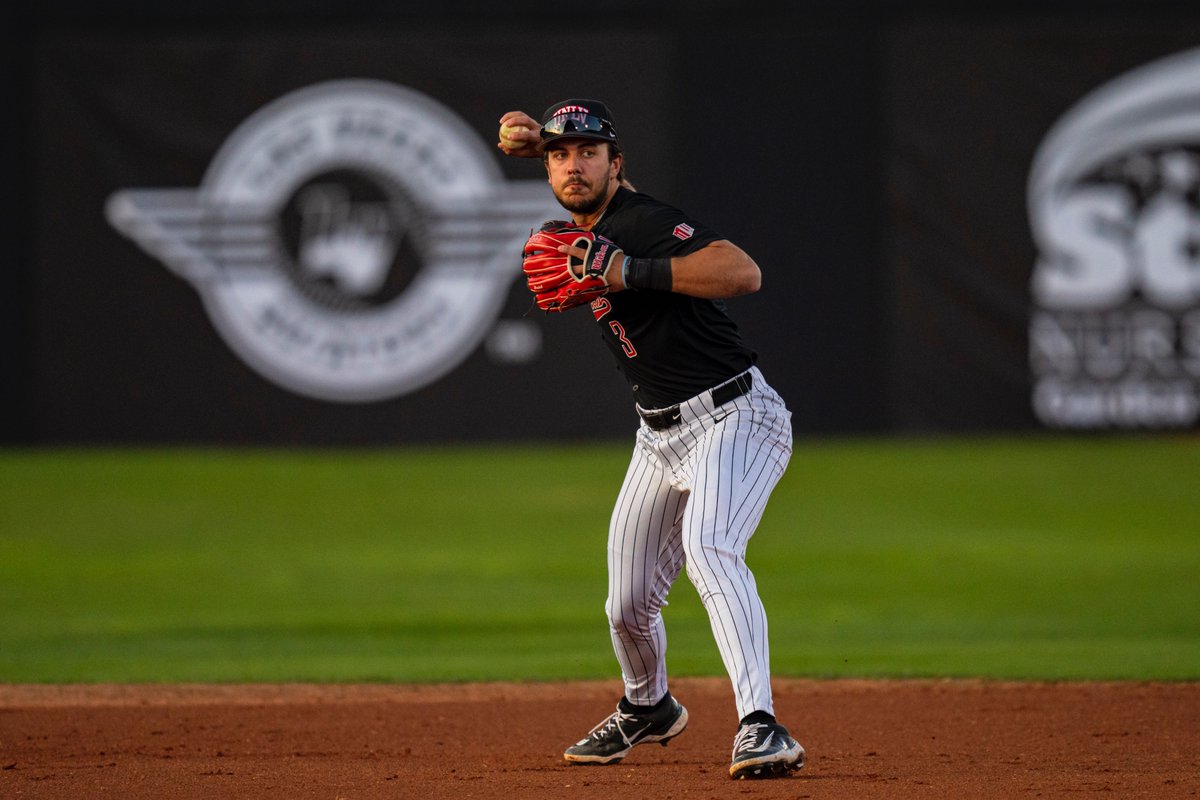 UNLV Baseball tweet media