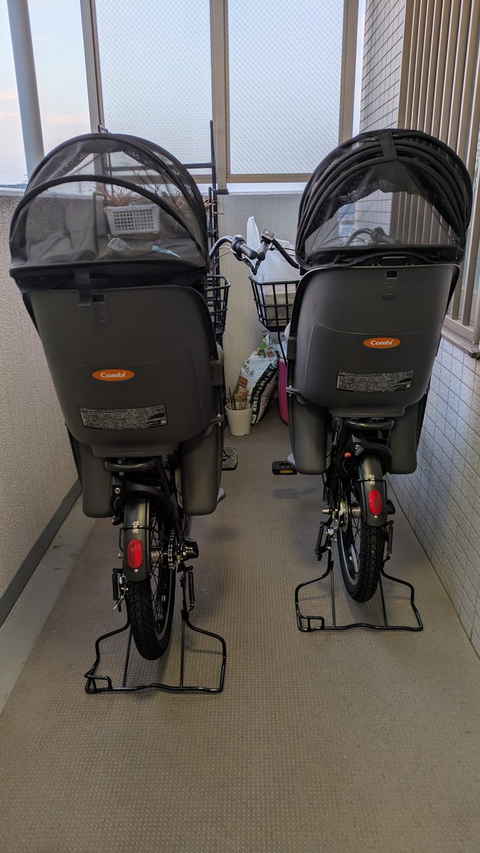 ayszk0829's tweet image. 私の目が悪過ぎて免許を更新しなかった我が家にパナソニックのギュットが2台届きました❗
イデオンさんが2台買うと言ったら160,000万円（税込）+ポイント還元の格安で購入することができました。
イデオンさんありがとう🖐️

#電動チャリ #IDEON #パナソニックギュット #イデオン