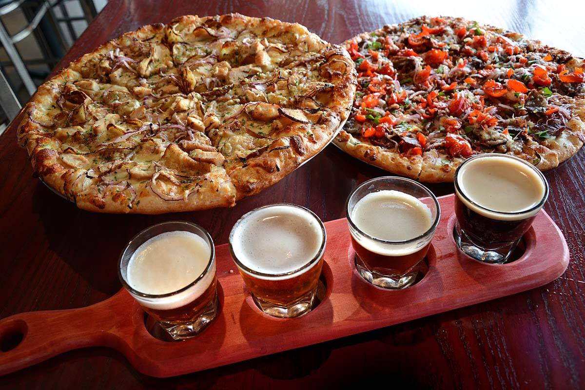 102.9 The Buzz (@1029thebuzz) on Twitter photo New Deal This Week, Buzz Nation 🍕🤤
<a href="/boombozztn/">boombozztn</a> is your go-to spot for award-winning gourmet pizzas, hand-crafted beverages, and watching live sports! Right now, get half off a $30 gift card to BoomBozz at 1029thebuzz.com/DEALS, while supplies last! New Deal This Week, Buzz Nation 🍕🤤
<a href="/boombozztn/">boombozztn</a> is your go-to spot for award-winning gourmet pizzas, hand-crafted beverages, and watching live sports! Right now, get half off a $30 gift card to BoomBozz at 1029thebuzz.com/DEALS, while supplies last!