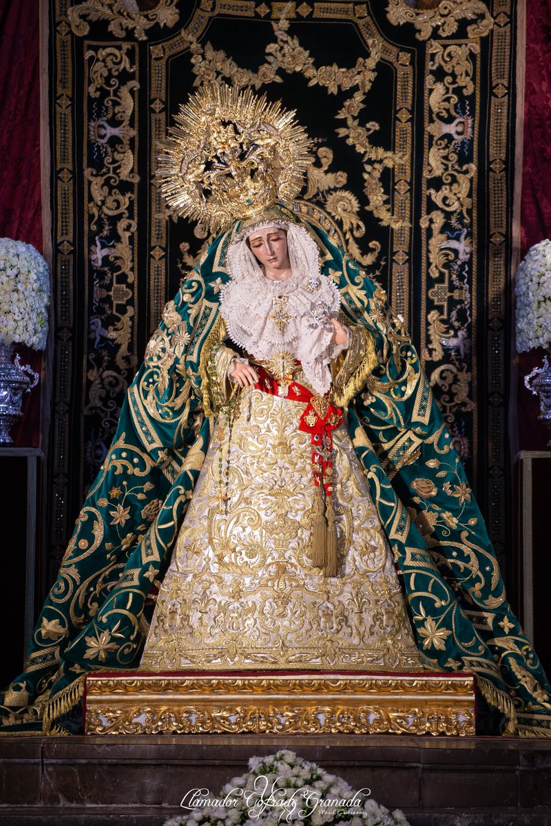 La belleza inigualable de la Virgen de la Esperanza…

Fotografía de D. Raúl Gutiérrez.

#SemanaSanta #Granada