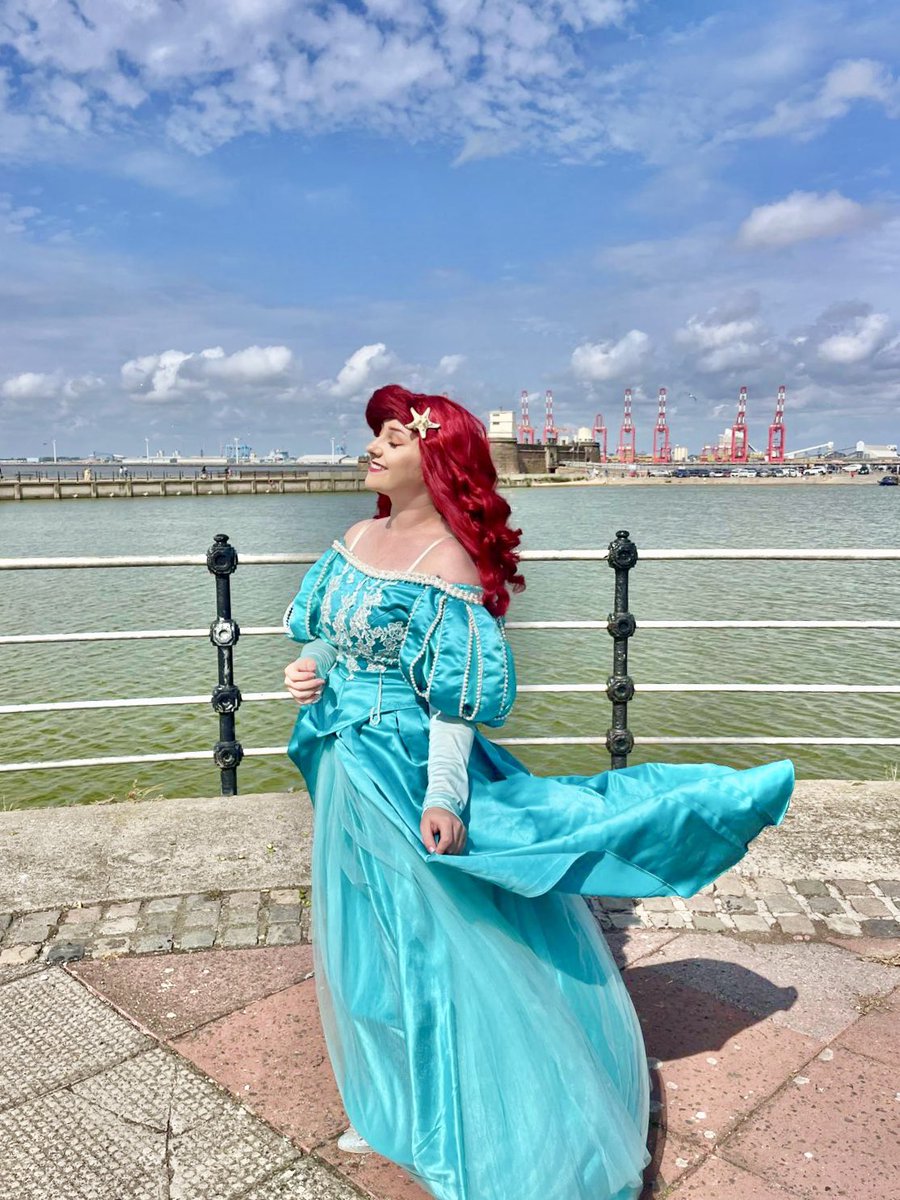 Liv Frances (@livfrancesactor) on Twitter photo 