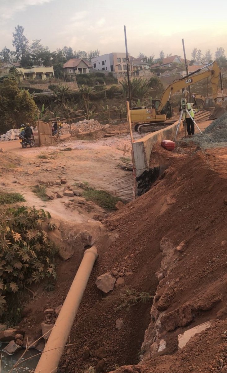 Water and Sanitation Corporation Group |Rwanda (@wasac_rwanda) on Twitter photo Turamenyesha abafatabuguzi bacu batuye <a href="/Gasabo_District/">Gasabo District</a> mu Mirenge ya #Bumbogo na #Kinyinya ko kubera imirimo yo kwimura umuyoboro w'amazi ahari kubakwa umuhanda wa Kinyinya, kuva ejo tariki 06 kugera tariki 09 Kanama 2025 batazabona amazi. Tubiseguyeho! Turamenyesha abafatabuguzi bacu batuye <a href="/Gasabo_District/">Gasabo District</a> mu Mirenge ya #Bumbogo na #Kinyinya ko kubera imirimo yo kwimura umuyoboro w'amazi ahari kubakwa umuhanda wa Kinyinya, kuva ejo tariki 06 kugera tariki 09 Kanama 2025 batazabona amazi. Tubiseguyeho!