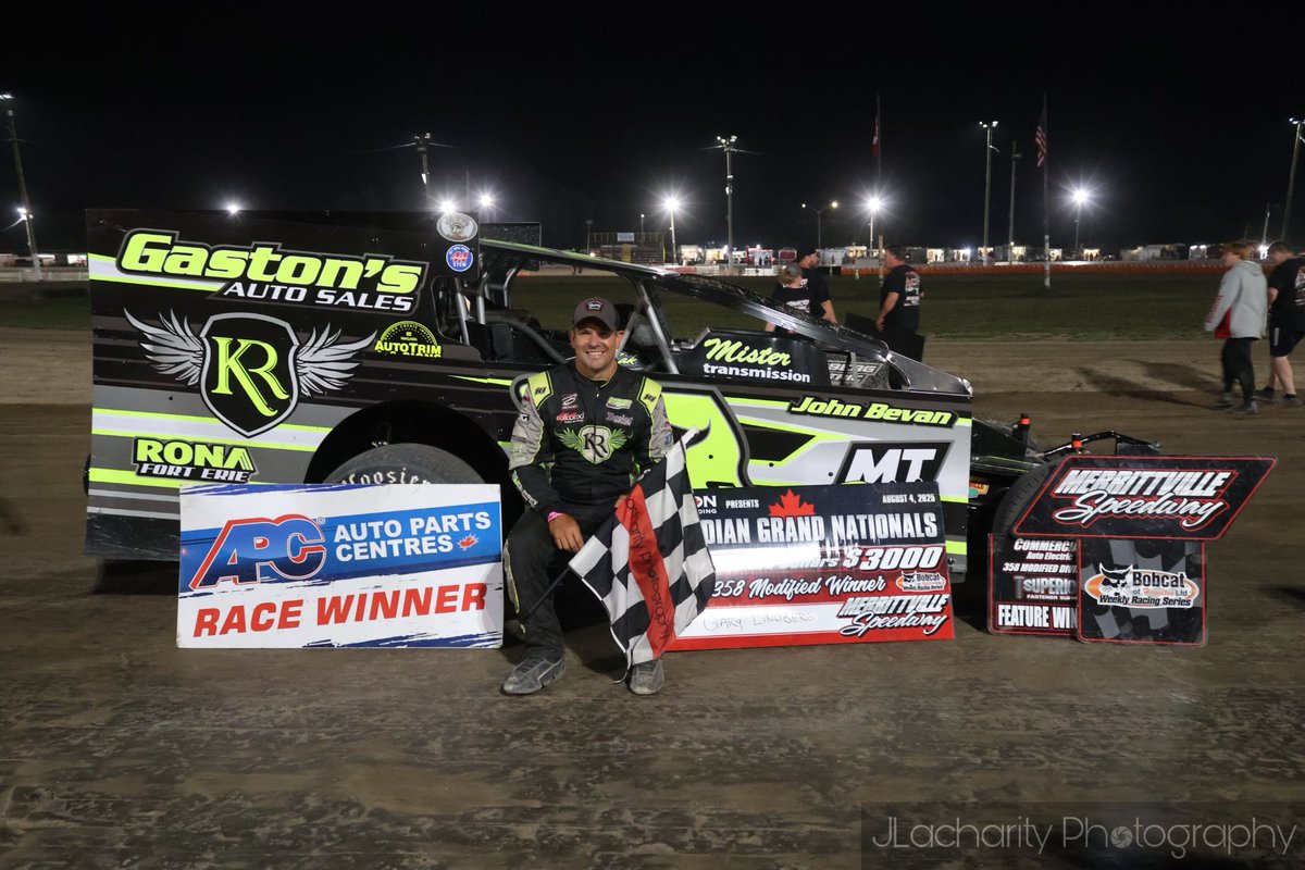 Race Report: #MerrittvilleSpeedway wrapped up the long weekend with the Canadian Grand Nationals. The night concluded with a 44-lap 358 Modified feature in honour of injured Niagara-born driver Stewart Friesen, won by Ridgeway’s Gary Lindberg.
insidetracknews.com/merrittville-s…