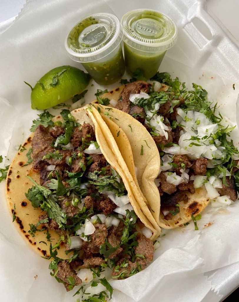 Happy Taco Tuesday if you celebrate

Smash or pass y’all?!  🪇🌮