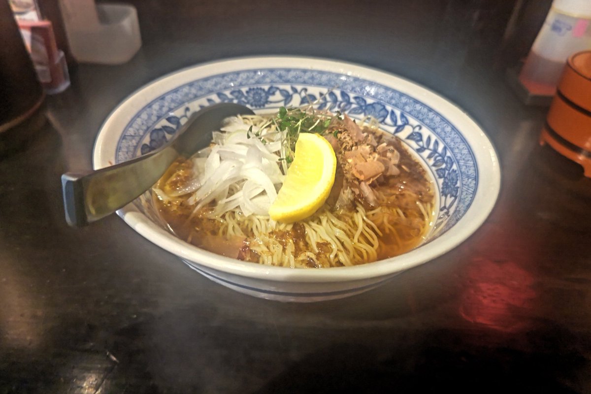 ラーメン暖暮 川崎店(川崎区砂子2)
朝ラーメン  ｢かけラーメン｣550円(月~金曜の7:00~9:00限定)
｢淡麗 冷やしラーメン｣780円(夏季限定)

写真は無いが｢ラーメン｣880円