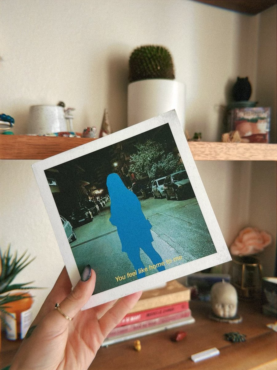 jade 𓆏 (@roundpotatocat) on Twitter photo my <a href="/sofractures/">Sound of Fractures</a> SCENES postcard i got at <a href="/FWBtweets/">Friends With Benefits</a> fest25 this year.
reminding me to connect on a deeper level post fest with my community irl & url.
reflecting on this weekend & feel v grateful to have been able to spend it with some of my favorite people in the world. my <a href="/sofractures/">Sound of Fractures</a> SCENES postcard i got at <a href="/FWBtweets/">Friends With Benefits</a> fest25 this year.
reminding me to connect on a deeper level post fest with my community irl & url.
reflecting on this weekend & feel v grateful to have been able to spend it with some of my favorite people in the world.