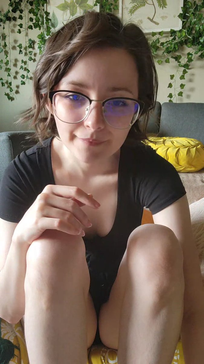 Dahlia Quinn - VIP is live now! onlyfans.com/dahliaquinnof/…