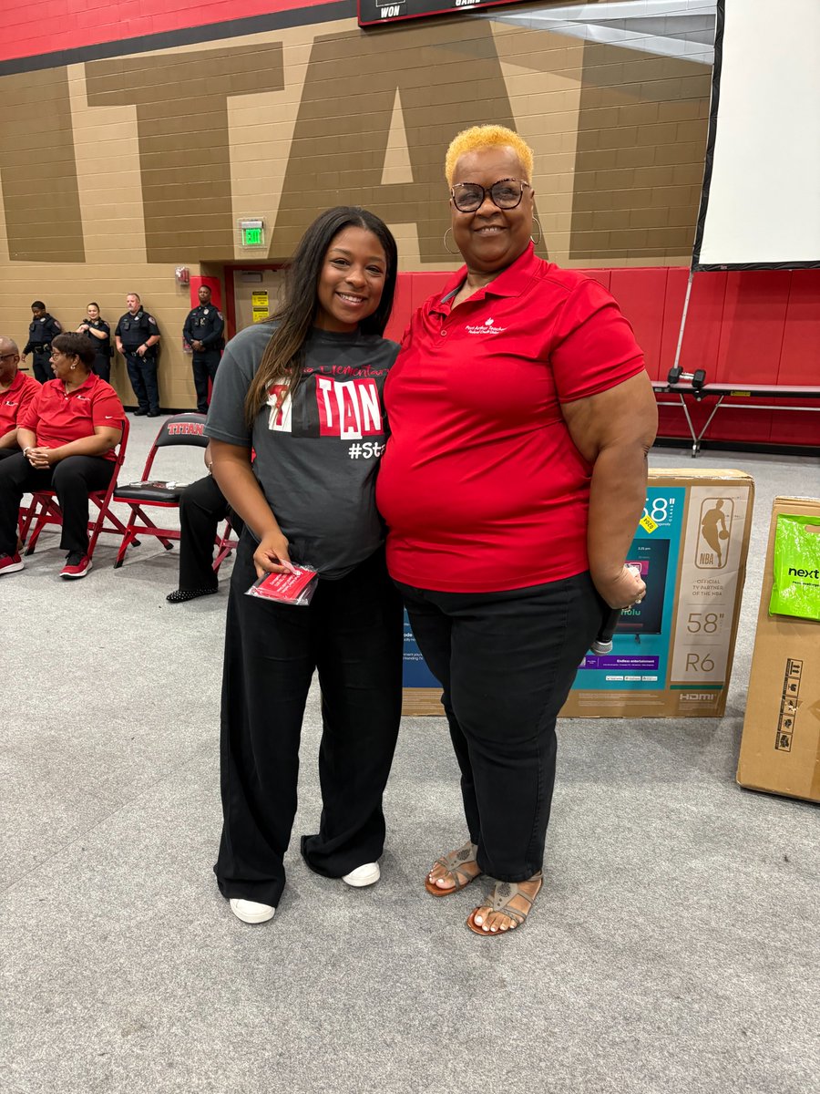 PortArthurTFCU's tweet image. 2025 Convocation 

Port Arthur Teachers FCU would like to welcome PAISD staff to the 2025-2026 school year!!! 

We still have our back to school loan promotion going on, click the link below to apply.

mvnt.us/m2441059 

 #PATFCU #PATX #PortArthur #loans #Auto #PAISD