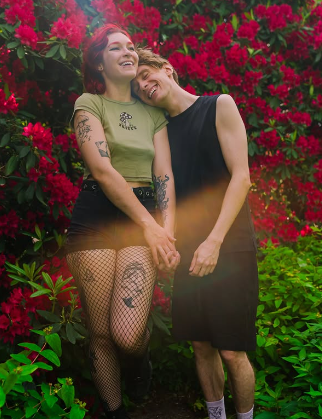 Garden goofs ♥
taken by Nami Kitsune