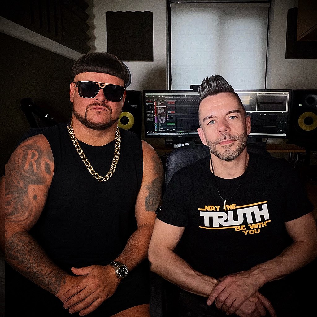 Ibiza vibes in the studio today 🍄