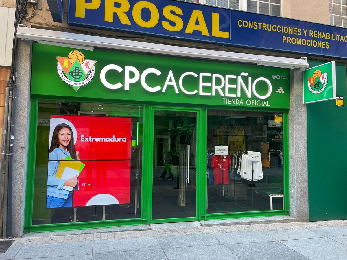 ⚽GOL SIN VAR ❌🖥️ (@golsinvar) on Twitter photo Pon la fachada de la tienda de tu equipo.
Empiezo por <a href="/UnionistasCF/">Unionistas de Salamanca CF</a> o <a href="/CPCacerenoSAD/">CP Cacereño 🟢🐉</a> porque ambas están en el corazón de sus respectivas ciudades. Pon la fachada de la tienda de tu equipo.
Empiezo por <a href="/UnionistasCF/">Unionistas de Salamanca CF</a> o <a href="/CPCacerenoSAD/">CP Cacereño 🟢🐉</a> porque ambas están en el corazón de sus respectivas ciudades.