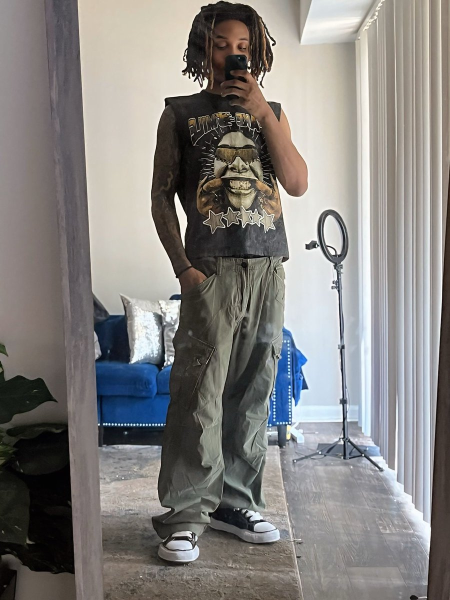 GOLDENBOYZAY_'s tweet photo. Bandsusa today🪖 https://t.co/EbdPXyz4Ju