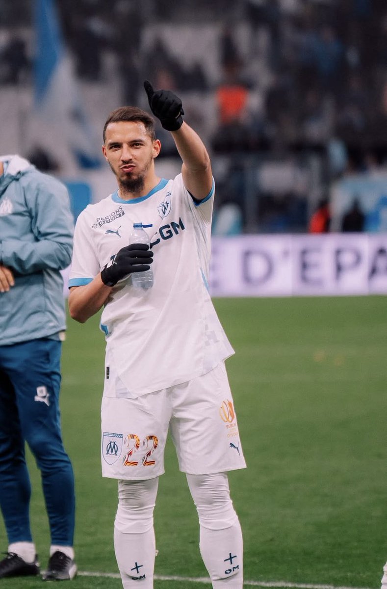 🔄L’OM réfléchit à la possibilité de recruter un nouveau milieu de terrain cet été, sous la forme d’un prêt. 

Le club a étudié le dossier Matt O'Riley, le danois a discuté du club avec Pierre-Emile Höjbjerg. Ismaël Bennacer est toujours suivi par l’OM. (<a href="/lequipe/">L'Équipe</a>) #TeamOM
