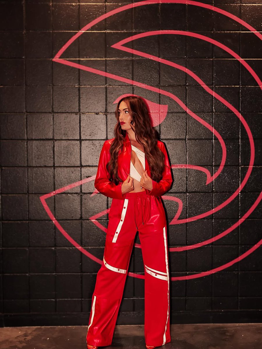 Nikki Bella. No discussion needed. 🐐