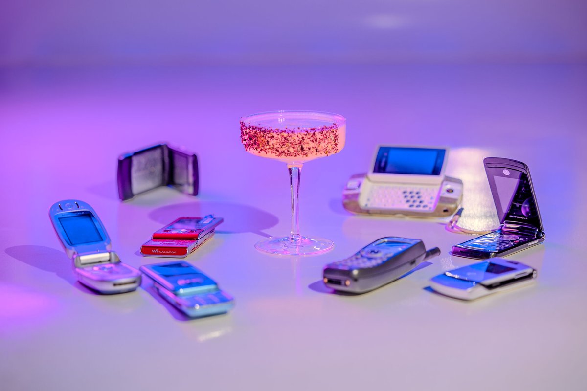 FSR (@fsrmag) on Twitter photo 📼🍸 Bars like <a href="/zerolounge_la/">Zero Lounge</a> are leaning into Y2K nostalgia—with cocktails like Fresh Prince Fizz & Mean Girl (yes, with Lindsay Lohan’s mugshot in the foam).
📲 Learn why it's driving buzz, Instagram shares, and repeat visits: fsrmagazine.com/feature/why-no… 📼🍸 Bars like <a href="/zerolounge_la/">Zero Lounge</a> are leaning into Y2K nostalgia—with cocktails like Fresh Prince Fizz & Mean Girl (yes, with Lindsay Lohan’s mugshot in the foam).
📲 Learn why it's driving buzz, Instagram shares, and repeat visits: fsrmagazine.com/feature/why-no…