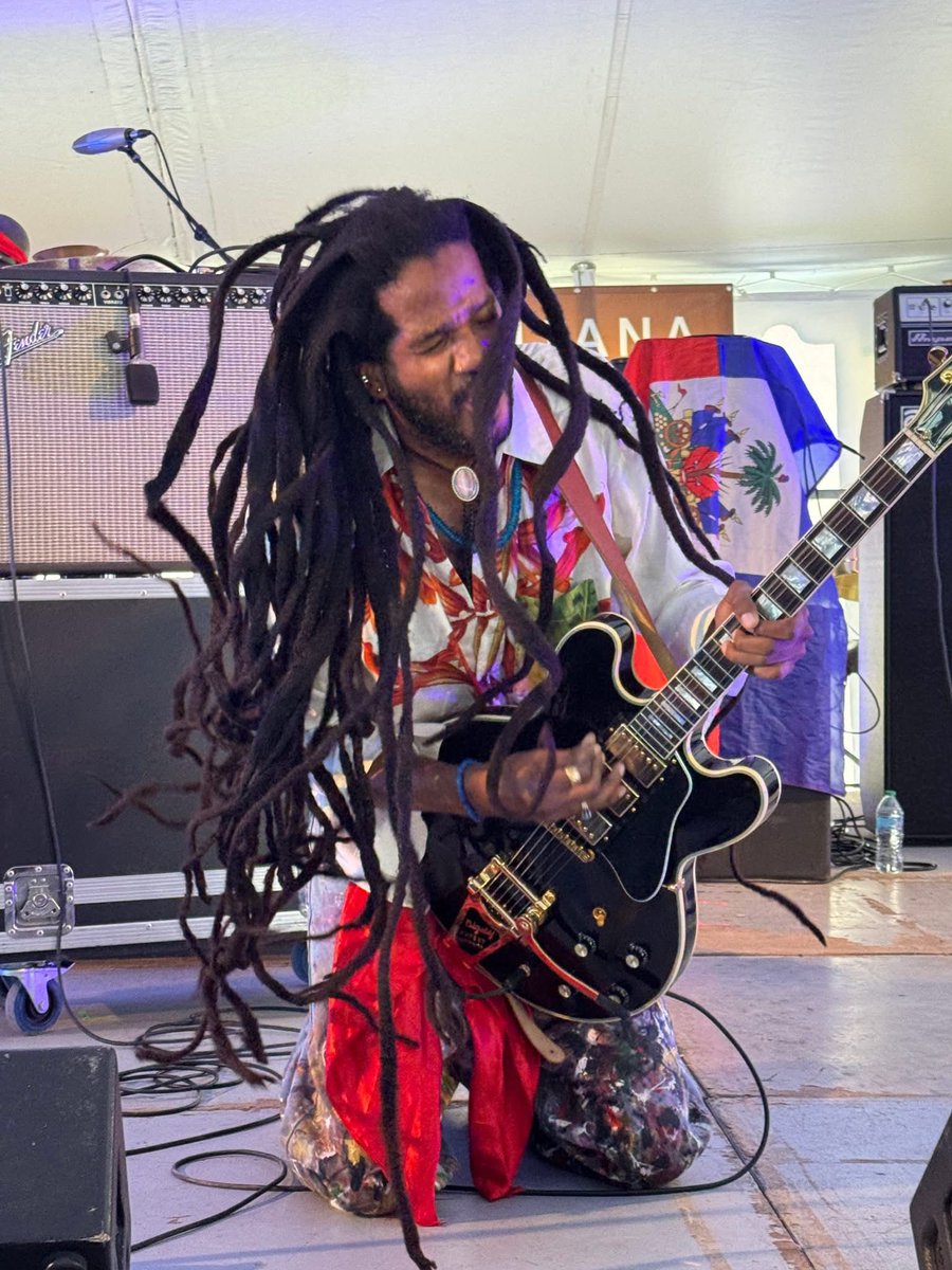 ENÈJI 🔥

📸 Montana Folk Festival