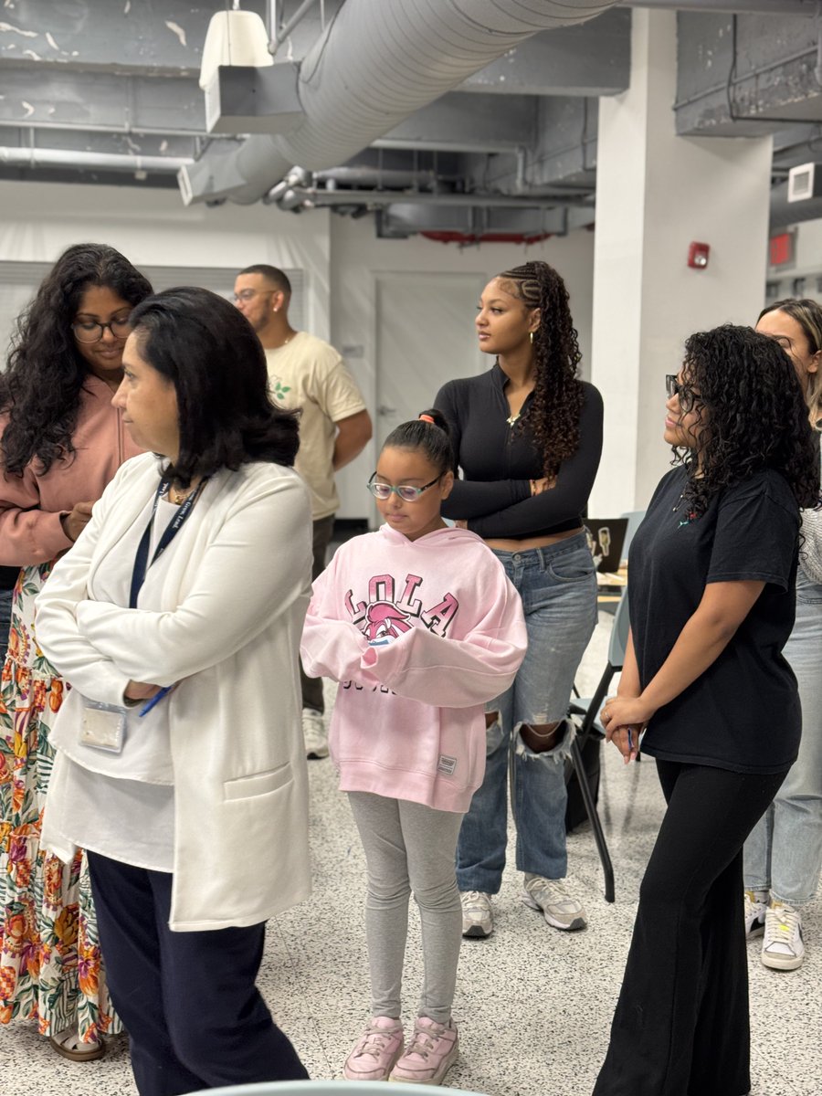 inwoodacademy's tweet image. This week, our leadership team &amp;amp; Trailblazers explored what it really means to lead. 
Through our @LeaderInMe workshop, we’re growing leaders who think big, act with purpose, and uplift others.💙 Every student has the power to lead.
 #LeaderInMe #StudentLeadership #InwoodAcademy
