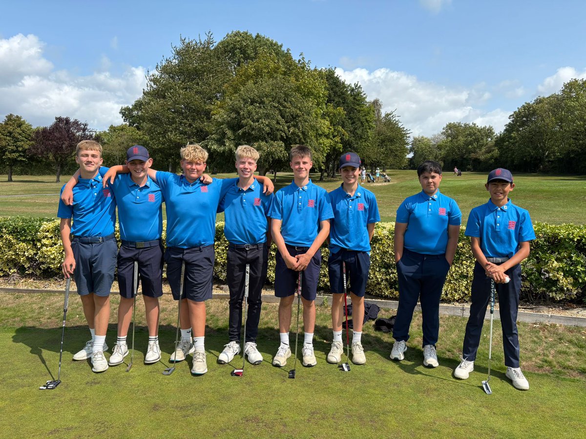 Huge well done to our U14s Team for beating Somerset 7-5 in the Jack Roberts League today at Isle of Wedmore GC! Great performance!
