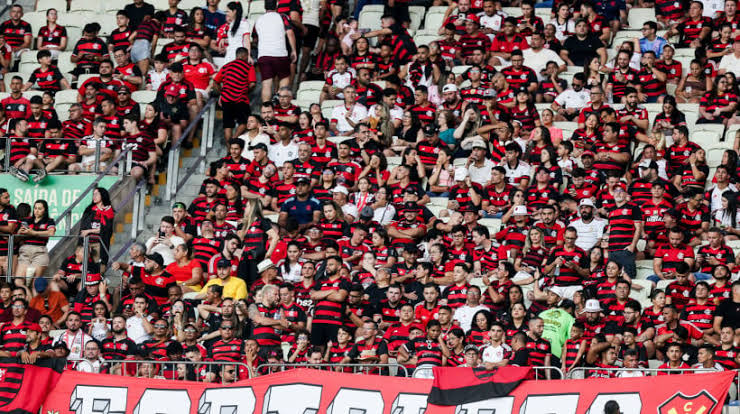Marquinhos Assunçãoᶜʳᶠ (@marquinhosassu2) on Twitter photo Olha o que o Flamengo faz no futebol brasileiro: 
Diante do Ceará,  a venda de ingressos para a torcida do Flamengo gerou uma receita de R$ 1.630.500, com 6.968 ingressos vendidos para o setor visitante. Já com a torcida alvinegra, o Ceará arrecadou R$ 901.312, incluindo Olha o que o Flamengo faz no futebol brasileiro: 
Diante do Ceará,  a venda de ingressos para a torcida do Flamengo gerou uma receita de R$ 1.630.500, com 6.968 ingressos vendidos para o setor visitante. Já com a torcida alvinegra, o Ceará arrecadou R$ 901.312, incluindo