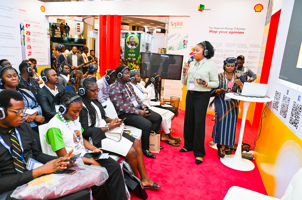 Shell_Nigeria's tweet photo. The young shall grow and do exploits especially with the benefit of coaching and mentoring by seasoned professionals.
#NAICE2025
#SPE
#PoweringProgress
#ImpactingLives
#ShellBooth https://t.co/WAhLiRpfSy