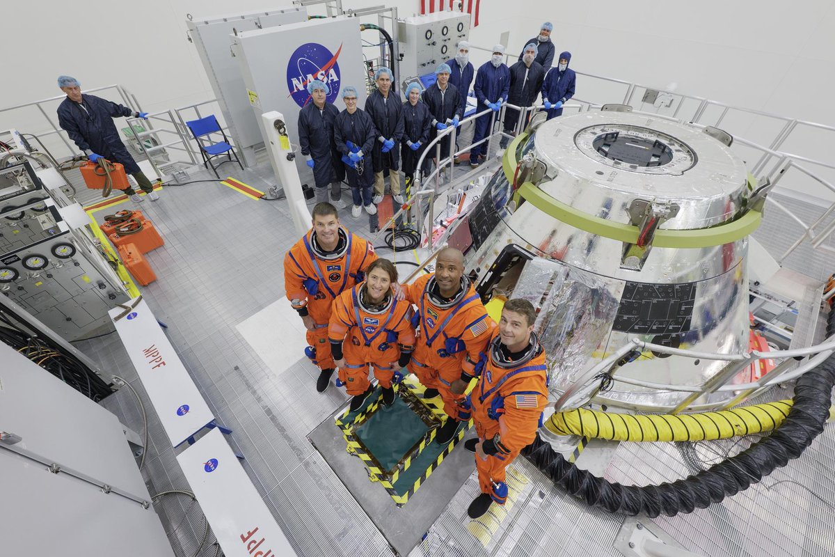 NASA's tweet image. Early next year, humans will fly around the Moon for the first time in more than 50 years.
Our Artemis II crew is training hard for their historic mission. Last week, they suited up to run tests inside the Orion spacecraft that they'll ride to space: go.nasa.gov/3UblThs