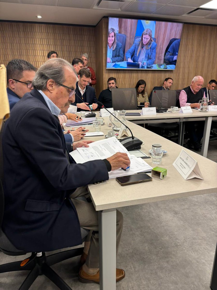 ArancibiaRodrig's tweet image. Reunión de Comisión de Turismo.