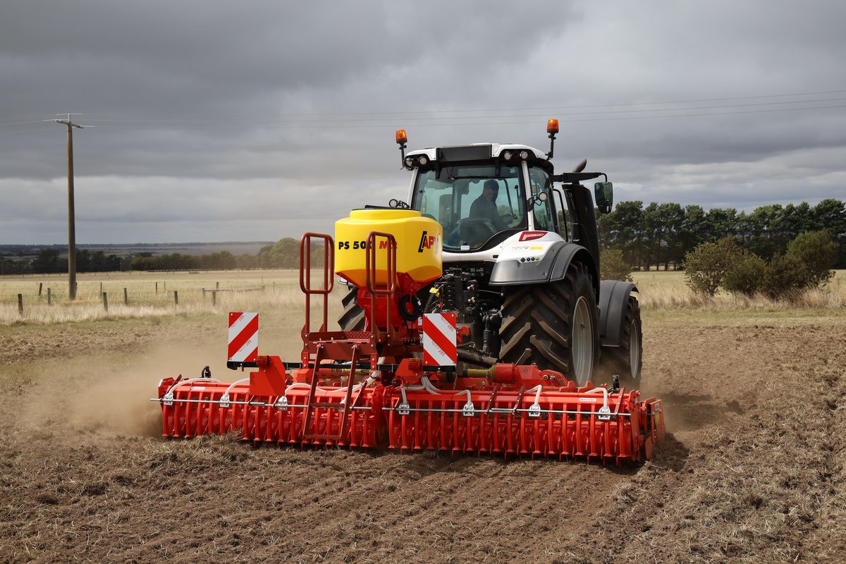 Built for medium to large farms, the Maschio FALCO folding power harrow is tough, reliable, and light enough to match with tractors from 110–220 HP.
AVP available for optional upgrades.
Learn more at our Ballarat or Warrnambool branches: loom.ly/8Yv-gR0
