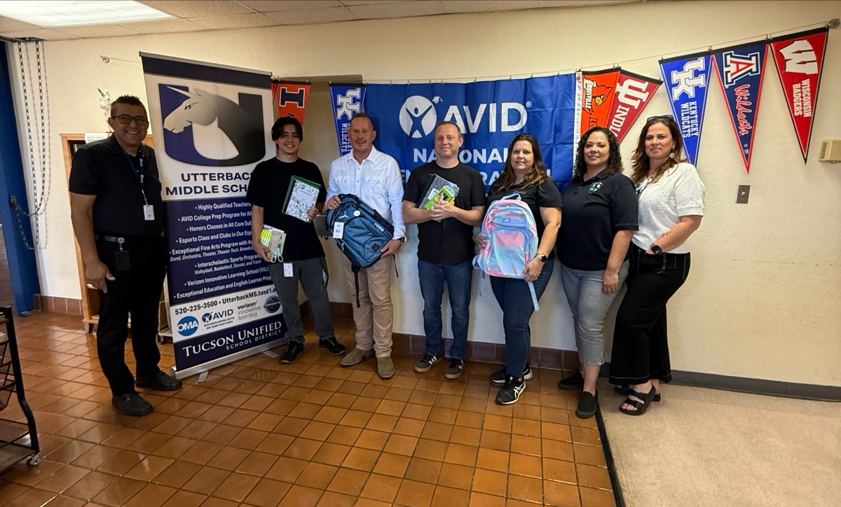 Helping students start strong. 💪📚
The SynCardia team donated supplies + field trip funds to Utterback Middle School last week.
Proud to give back; one backpack, one student at a time. ❤️
#SynCardia #backtoschool