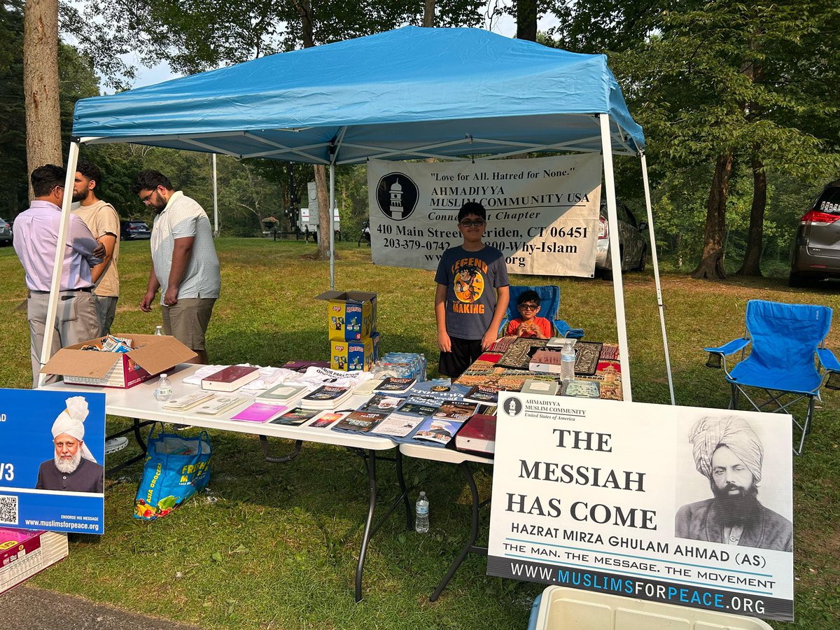 Ahmadiyya Muslim Community CT tweet media