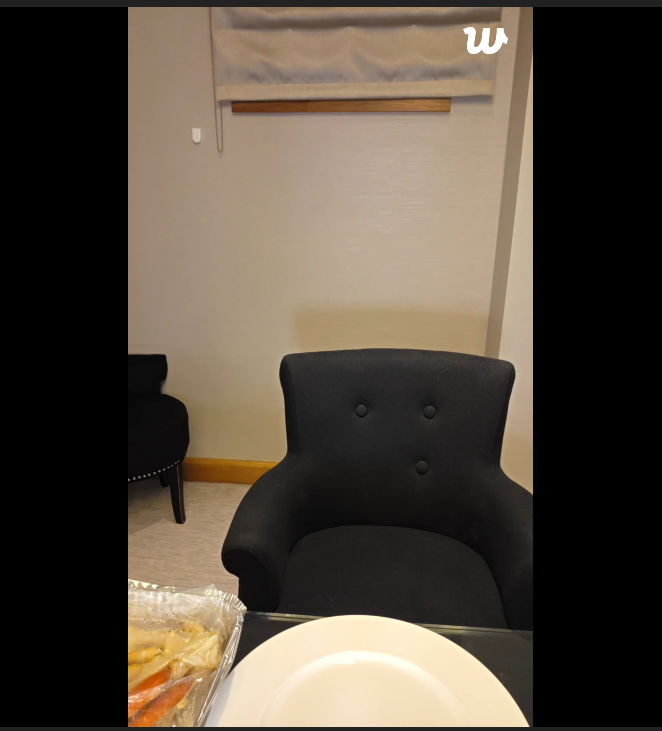 AToZ_BTS_'s tweet image. And again 😁 wouldn't be a live without an #emptychair 😭🫶