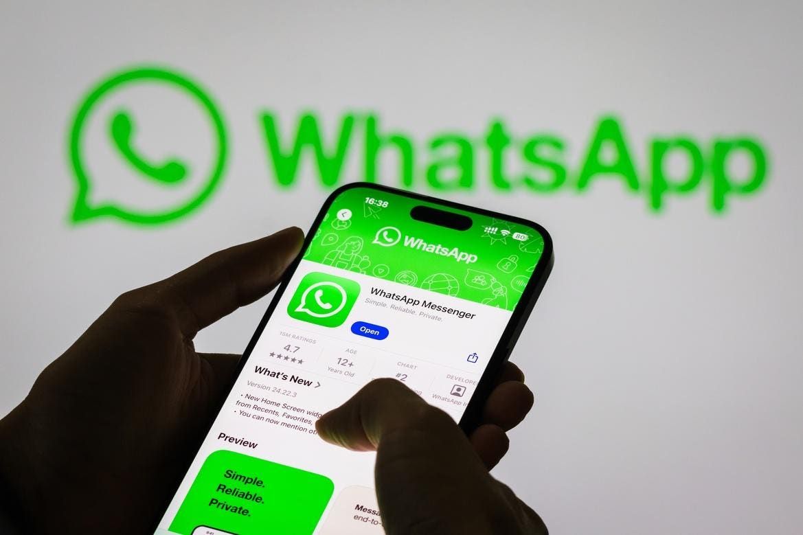 WhatsApp Security — New $1 Million 0-Click Messaging Exploit 

buff.ly/dyhZbCV 

#WhatsApp #SecureCommunications #technews #spyware #mobilesecurity #cybersecurity #smartphone #mobile #infosec
