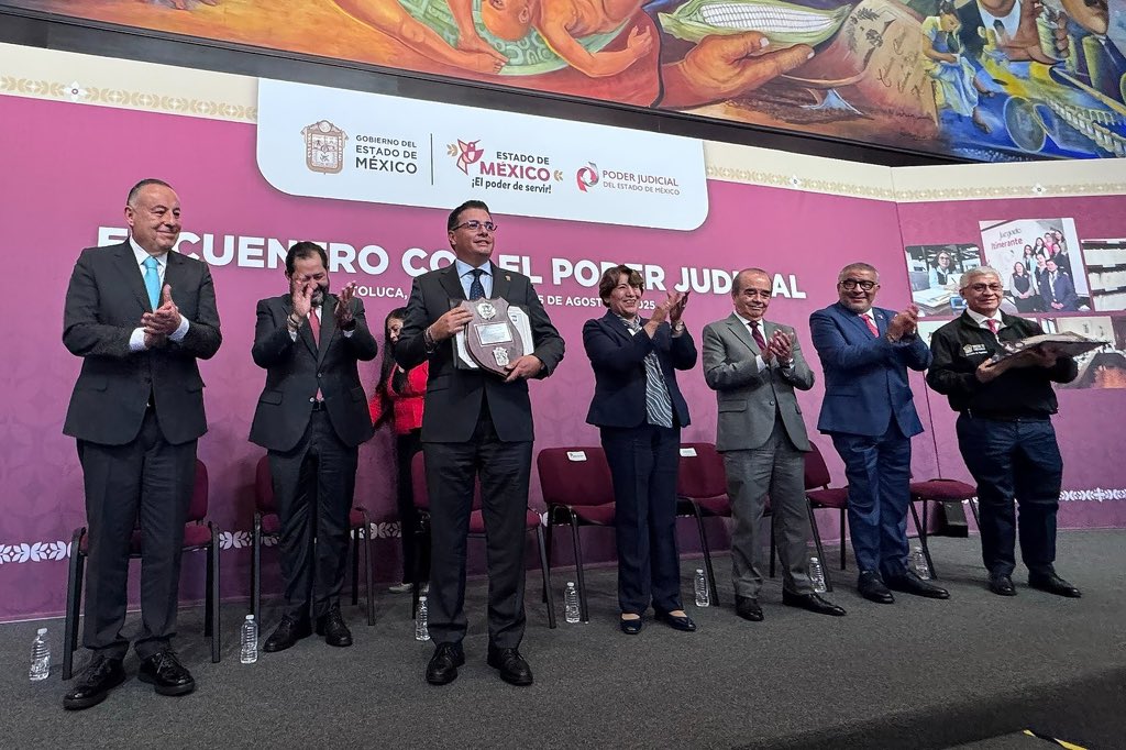 En total, informó que se concluyeron 17 mil 663 asuntos que representan el 92% de los 19 mil 77 asuntos radicados, con un índice de conclusión 8.5% superior al del año anterior
Dale click 📲 asisucede.com.mx/gobierno-del-e…