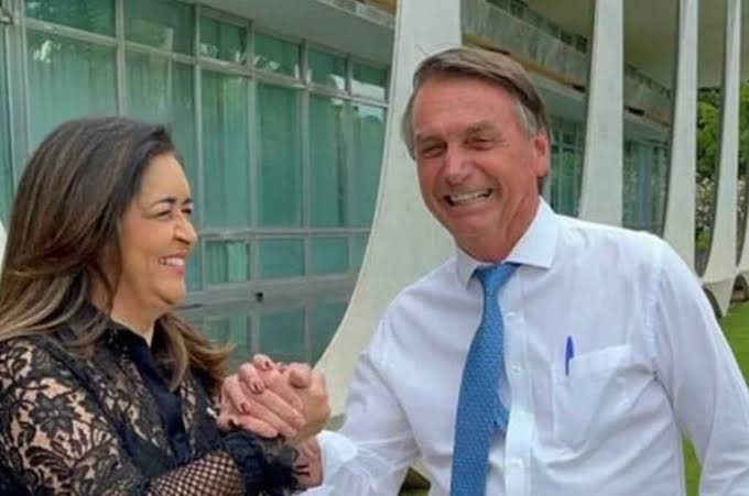 RT do Brasil (@rtdobrasil) on Twitter photo Esta é a Senadora do PL <a href="/eudociasenadora/">Dra. Eudócia | A Senadora da Saúde</a> que se elegeu nas costas de Bolsonaro, faz parte do partido de Bolsonaro mas não assinou o Impeachment de Moraes!
O <a href="/plnacional_/">Partido Liberal - PL 22</a> e o <a href="/CostaNetoPL/">Valdemar Costa Neto</a> não vão tomar uma atitude? Chega de traíras, é momento de separar o jôio do trigo! Esta é a Senadora do PL <a href="/eudociasenadora/">Dra. Eudócia | A Senadora da Saúde</a> que se elegeu nas costas de Bolsonaro, faz parte do partido de Bolsonaro mas não assinou o Impeachment de Moraes!
O <a href="/plnacional_/">Partido Liberal - PL 22</a> e o <a href="/CostaNetoPL/">Valdemar Costa Neto</a> não vão tomar uma atitude? Chega de traíras, é momento de separar o jôio do trigo!