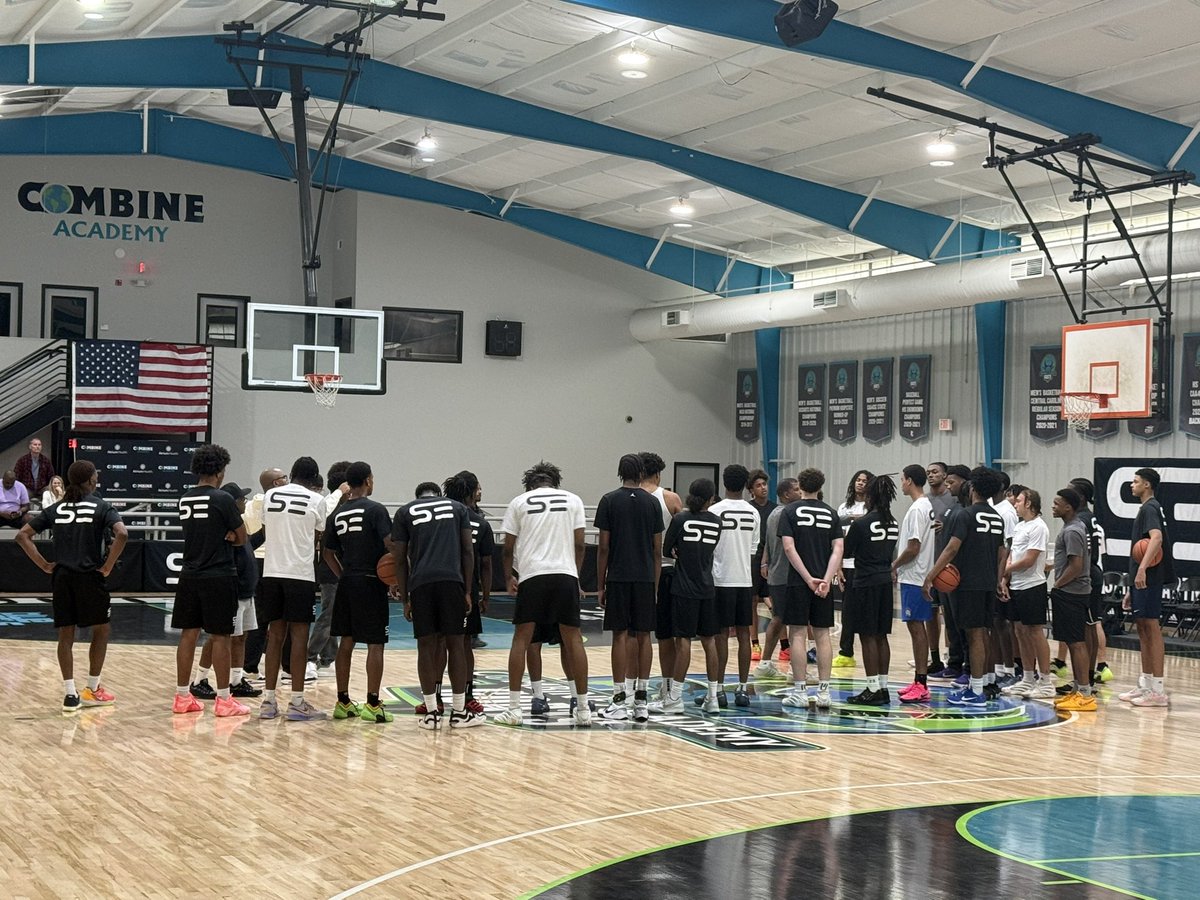 Good day here at Camp Seros NIL Summit - Christian Dawkins’ new agency. 

Mikel Brown Jr., the headliner - but plenty of other high-level college and high school talent here at Combine Academy in Charlotte.