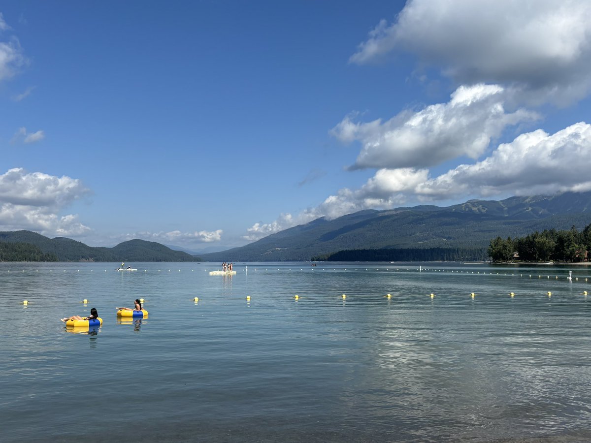 One amazing pre-season trip to Montana! 🫎 

Glacier National Park 📍 Community Kids Clinic ⚽️ Lake time ☀️ Good food 🍽️ &amp; lots of good memories 🏞️

Thank you to all our alumni, supporters, and @glacierparkcollegesoccer for making this incredible trip happen!