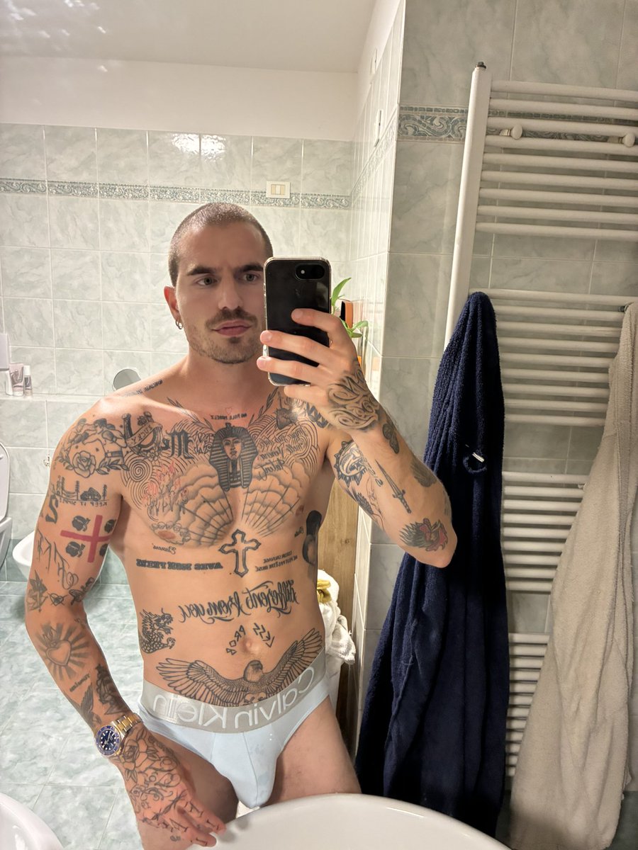 mxaxtxtxexox (@mrmatteocau) on Twitter photo 