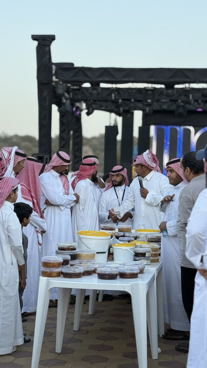 📸صور
من فعاليات #سوق_احلى_الهدايا_9 🍯🌸
#العسل و #الورد
#تنمية_الشفا