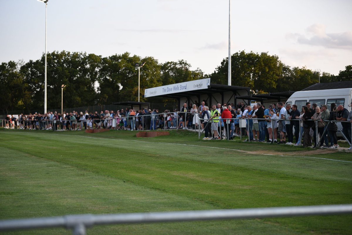 Benfleet FC (@benfleet_fc) on Twitter photo Thank you so much to all the Benfleet locals that came along to watch our <a href="/EmiratesFACup/">Emirates FA Cup</a> replay tonight. What a crowd!
Against a very strong Step 4 side we did ourselves proud for the second time in three days.
We wish <a href="/LeightonTownFC/">Leighton Town FC</a> the best of luck in the next round. Thank you so much to all the Benfleet locals that came along to watch our <a href="/EmiratesFACup/">Emirates FA Cup</a> replay tonight. What a crowd!
Against a very strong Step 4 side we did ourselves proud for the second time in three days.
We wish <a href="/LeightonTownFC/">Leighton Town FC</a> the best of luck in the next round.
