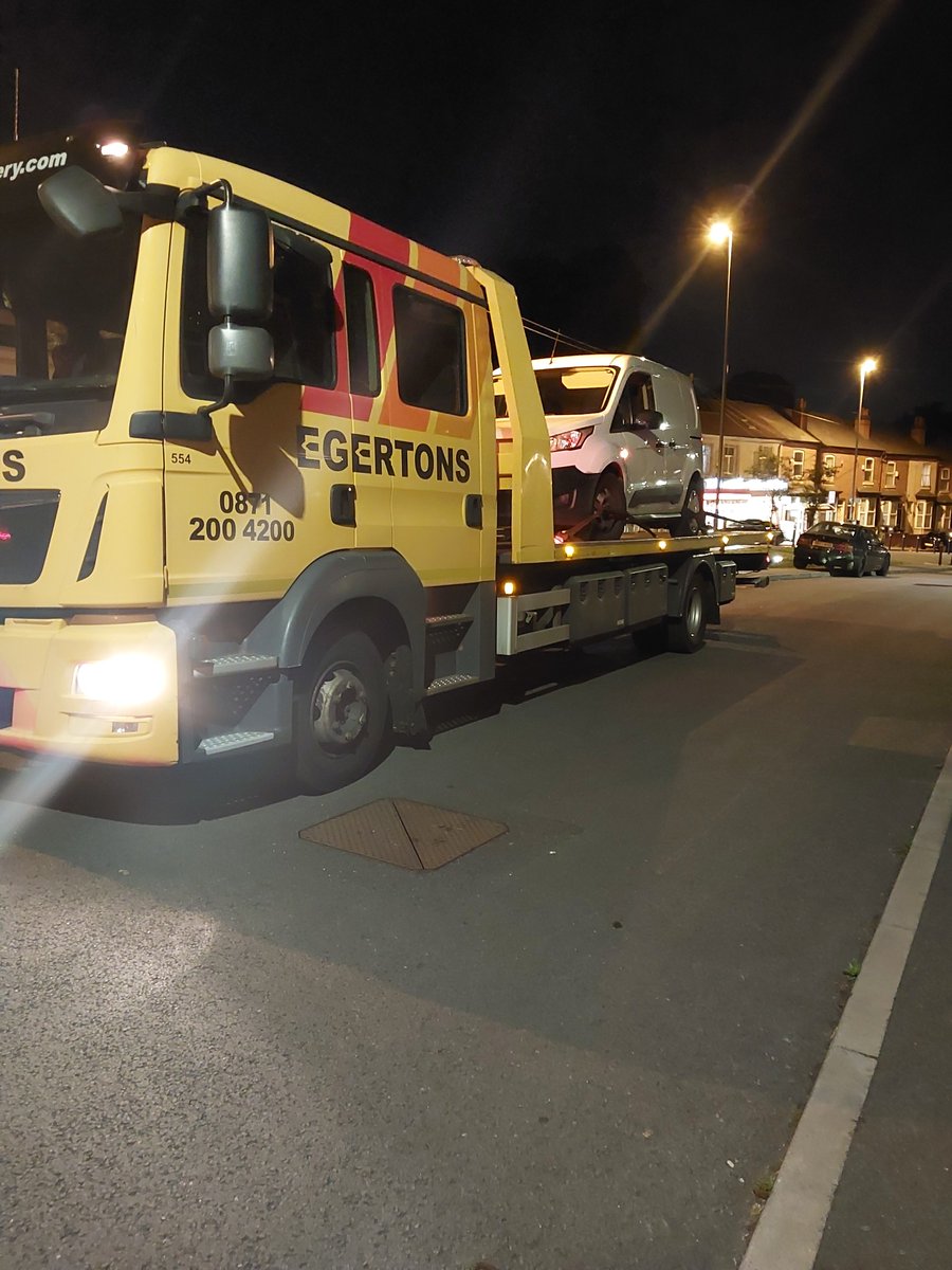 Handsworth Neighbourhood team in full force tonight finding a stolen vehicle used for crime in another force🚓🔎
