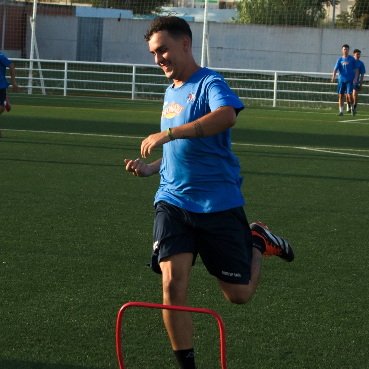 Esto ya está aquí y se nota en el ambiente... ¡ES HOY! 😁😁

📸<a href="/Gonsot_Artist/">Pablo González</a>
#TorreblancaCF #OrgullososDeLlevarTuNombre