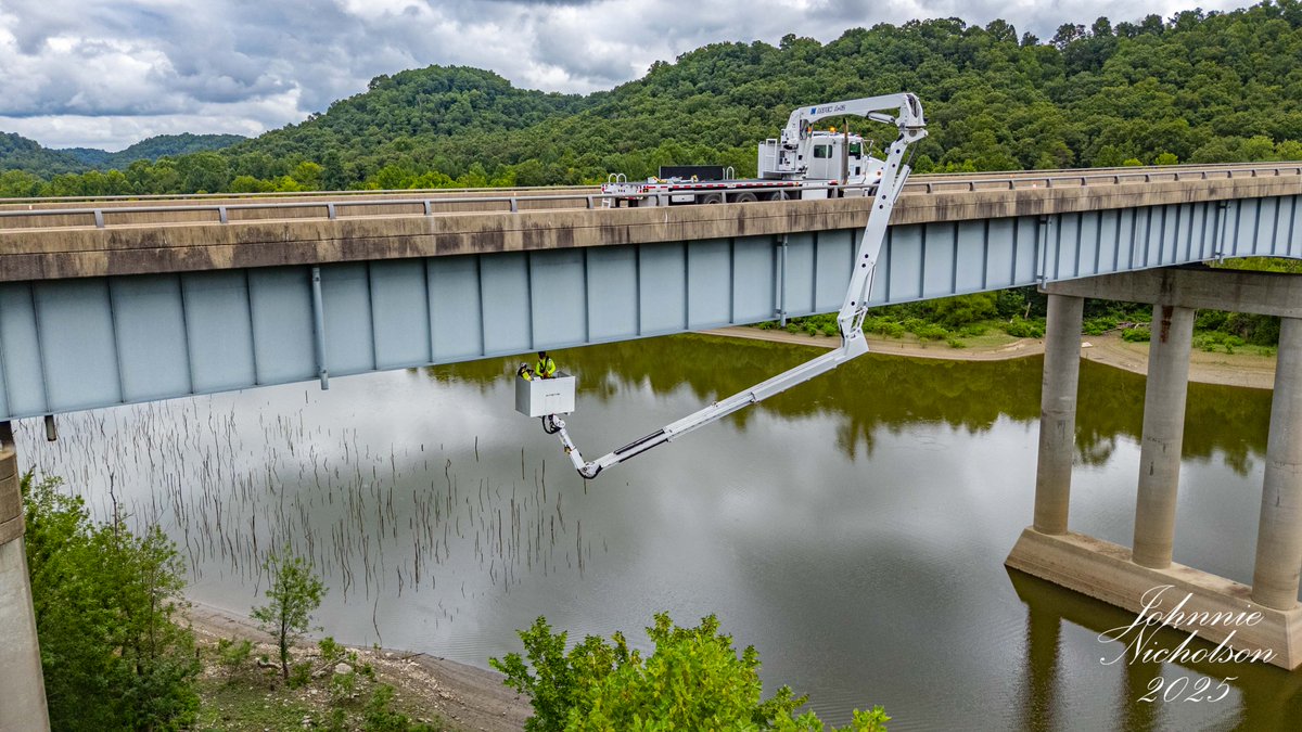 Johnnie Nicholson (@thekyniche) on Twitter photo Fishing Creek Bridge closure & inspection W of Somerset #kywx #ekywx <a href="/spann/">James Spann</a> <a href="/AndrewWMBF/">Andrew Dockery</a> <a href="/nwsjacksonky/">NWS Jackson KY</a> <a href="/JenNimePalumbo/">Jennifer Palumbo</a> <a href="/jsmithwx/">Jordan Smith</a> <a href="/brobwx/">Brandon Robinson</a> <a href="/jloganwxguy/">Justin Logan FOX 56</a> <a href="/weatherchannel/">The Weather Channel</a> <a href="/JimWKYT/">Jim Caldwell ⛈️</a> <a href="/WeatherNation/">WeatherNation</a> <a href="/JimCantore/">Jim Cantore</a> <a href="/cjwxguy56/">Chris Johnson FOX 56 Weather</a> <a href="/Kentuckyweather/">Chris Bailey🌪️⚡️</a> <a href="/MarcWeinbergWX/">Marc Weinberg</a> <a href="/danpend3500/">Danny Pendleton</a> <a href="/BillMeck/">Bill Meck</a> Fishing Creek Bridge closure & inspection W of Somerset #kywx #ekywx <a href="/spann/">James Spann</a> <a href="/AndrewWMBF/">Andrew Dockery</a> <a href="/nwsjacksonky/">NWS Jackson KY</a> <a href="/JenNimePalumbo/">Jennifer Palumbo</a> <a href="/jsmithwx/">Jordan Smith</a> <a href="/brobwx/">Brandon Robinson</a> <a href="/jloganwxguy/">Justin Logan FOX 56</a> <a href="/weatherchannel/">The Weather Channel</a> <a href="/JimWKYT/">Jim Caldwell ⛈️</a> <a href="/WeatherNation/">WeatherNation</a> <a href="/JimCantore/">Jim Cantore</a> <a href="/cjwxguy56/">Chris Johnson FOX 56 Weather</a> <a href="/Kentuckyweather/">Chris Bailey🌪️⚡️</a> <a href="/MarcWeinbergWX/">Marc Weinberg</a> <a href="/danpend3500/">Danny Pendleton</a> <a href="/BillMeck/">Bill Meck</a>