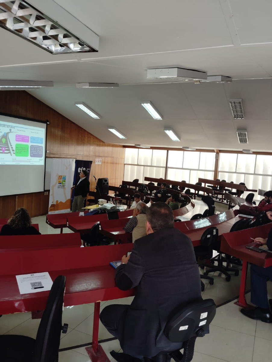 ¡En el marco del desarrollo del estudio de prefactibilidad para el tren urbano de Arica, iniciamos el 2° taller junto a servicios públicos y gremios 👏🚄!

En la instancia, entregamos detalles del proyecto que busca mejorar los tiempos de desplazamiento de las comunidades 💪.