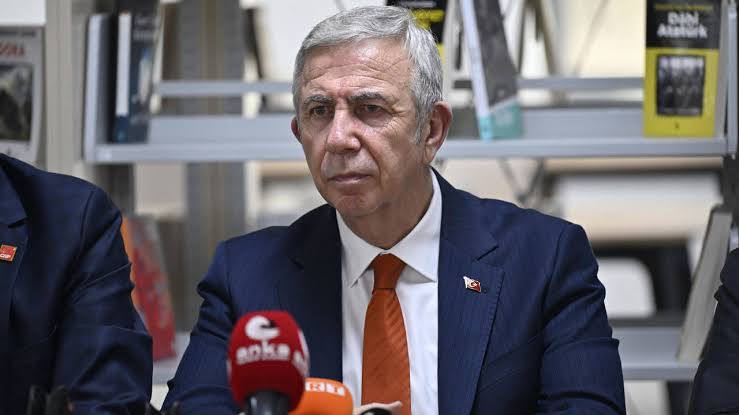 şaka maka ülkede onlarca şey olurken bu ağabey aylardır nerelerde ya?