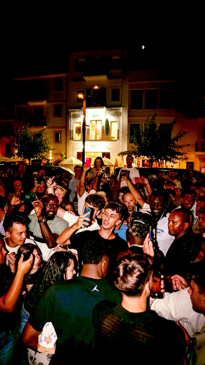 La Estrella. Nuestra Estrella. 

<a href="/vinijr/">Vini Jr.</a> ⭐️✨