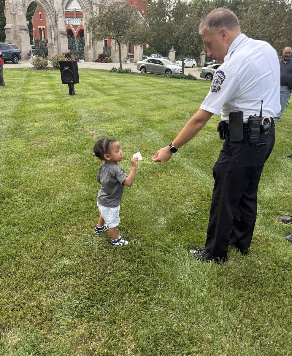 My favorite night of the year is here: #NationalNightOut!

First stop: Crown Hill, where neighbors welcomed us with open arms.

It’s all about community, connection, and coming together to make our neighborhoods stronger.