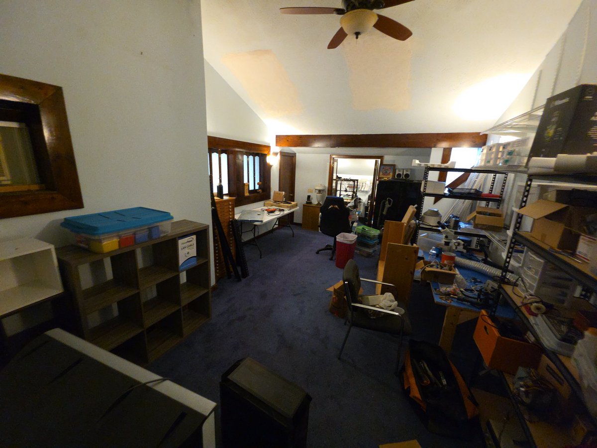 Retro Farm Barn tweet media