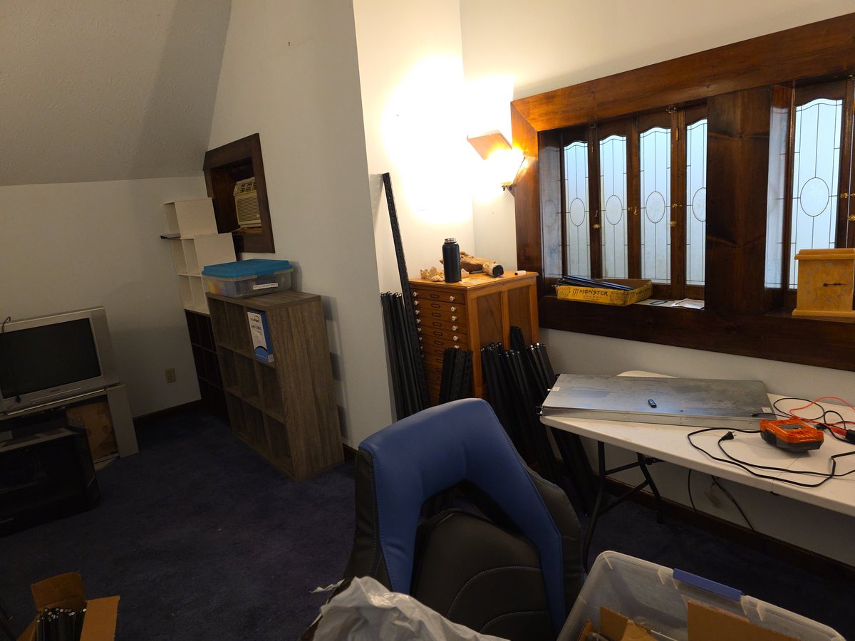 Retro Farm Barn tweet media