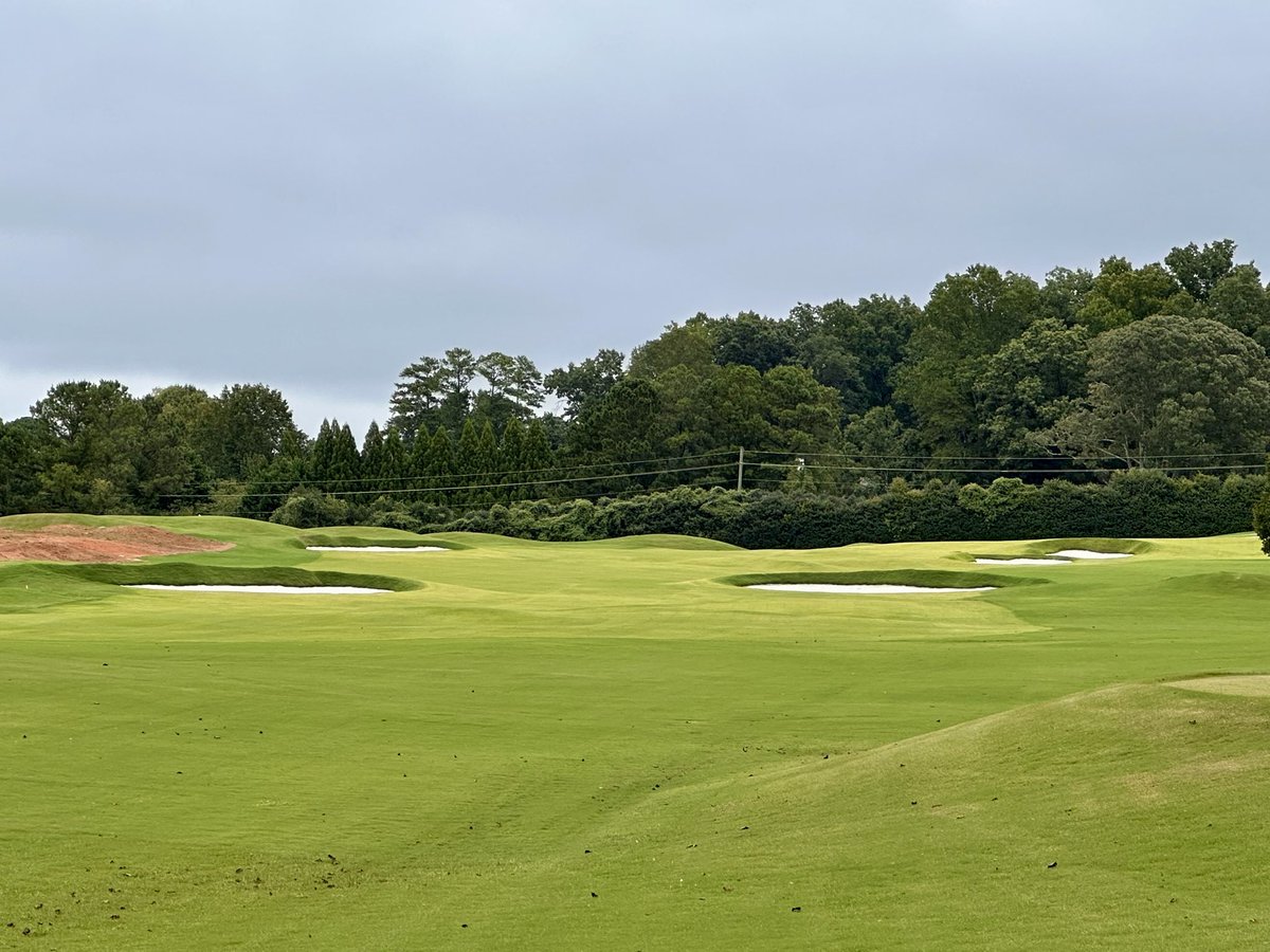 Quiet evening at Marietta CC. What a pleasure!