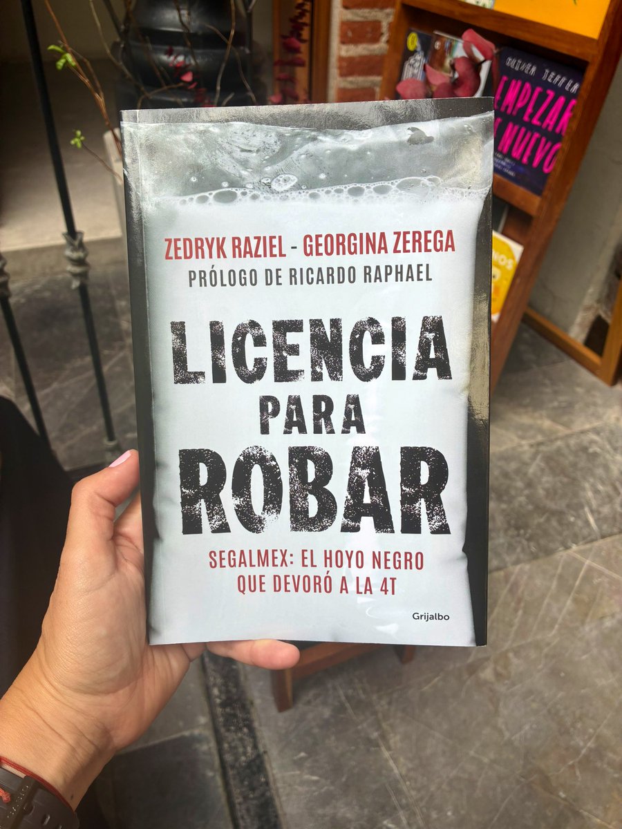 Vanessa Romero Rocha (@vannessarr) on Twitter photo Voy recibiendo Licencia para robar, el más reciente libro de dos admirados periodistas -<a href="/amormundi_/">zedryk.</a> y <a href="/zeregag/">Georgina Zerega</a>- en torno a Segalmex: el saqueó al programa alimentario más ambicioso del anterior sexenio.
Muy pronto lo presentaremos en <a href="/SandorMaraiCDMX/">Sándor Márai Librería CDMX</a> —no se lo pierdan. Voy recibiendo Licencia para robar, el más reciente libro de dos admirados periodistas -<a href="/amormundi_/">zedryk.</a> y <a href="/zeregag/">Georgina Zerega</a>- en torno a Segalmex: el saqueó al programa alimentario más ambicioso del anterior sexenio.
Muy pronto lo presentaremos en <a href="/SandorMaraiCDMX/">Sándor Márai Librería CDMX</a> —no se lo pierdan.